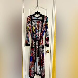 Women’s Two- piece Multicolored Pantsuit